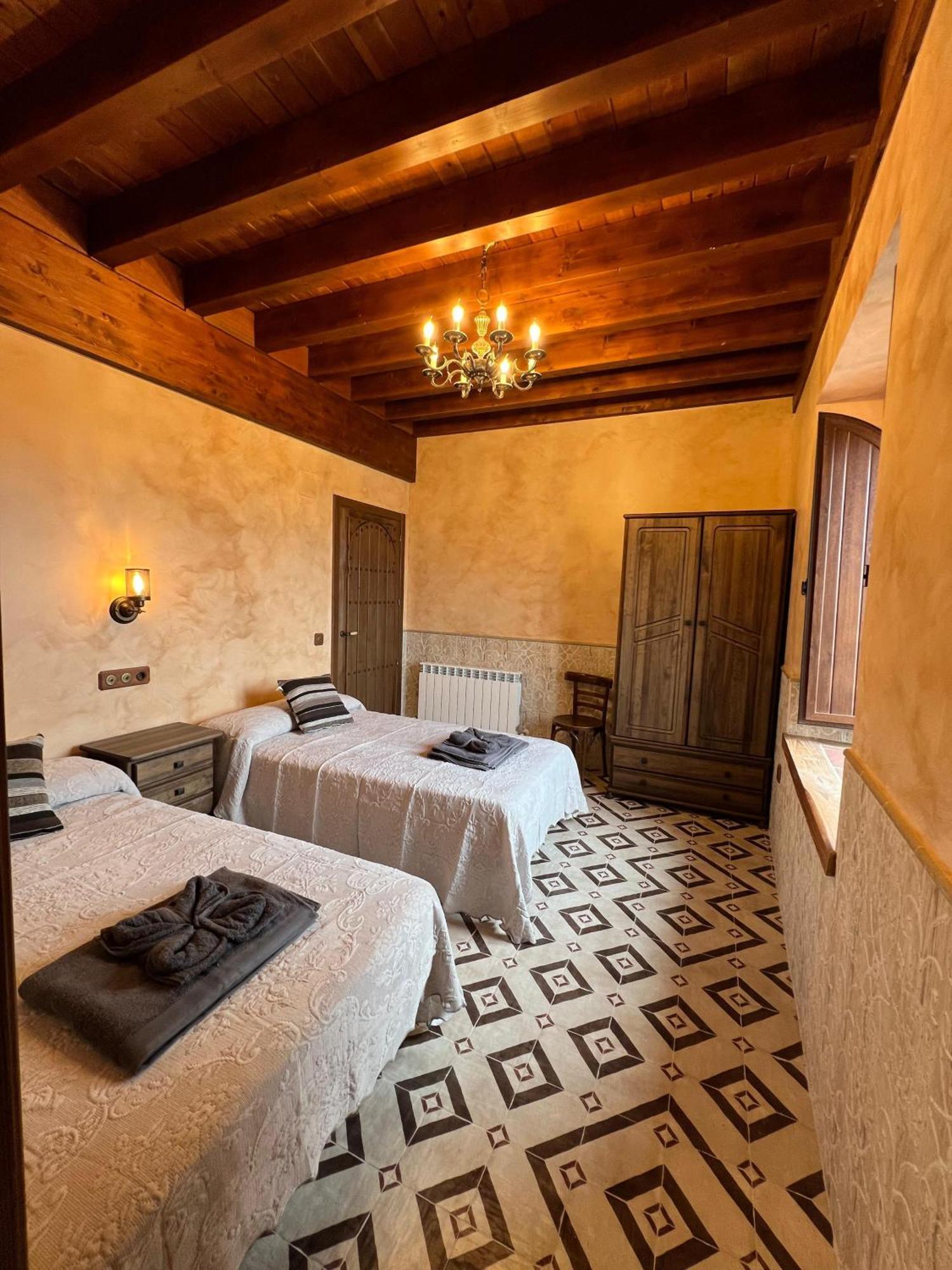 Casa Rural El Torreon Fontiveros Екстериор снимка